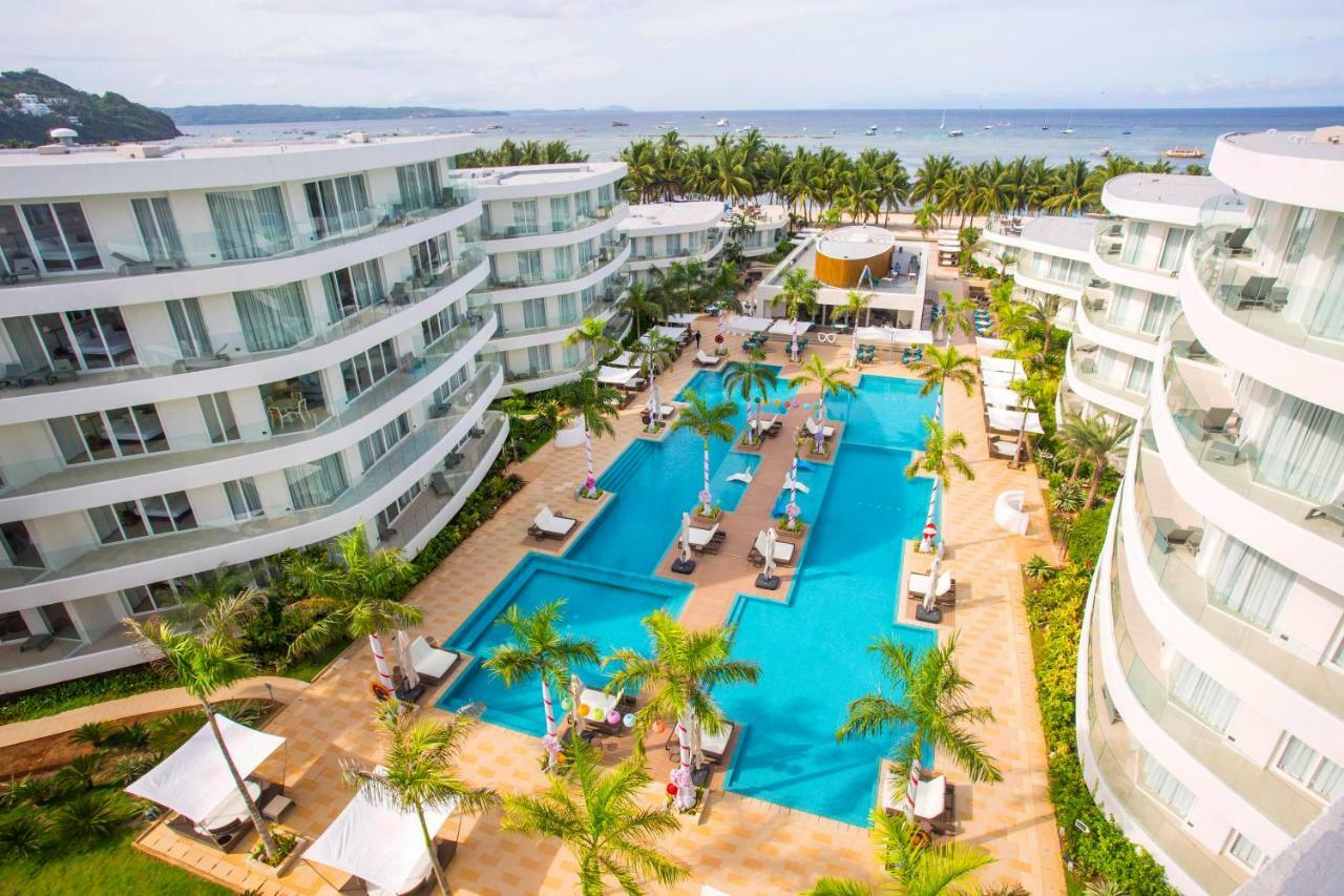 Aqua Boracay Hotel Balabag  Bagian luar foto The Royal