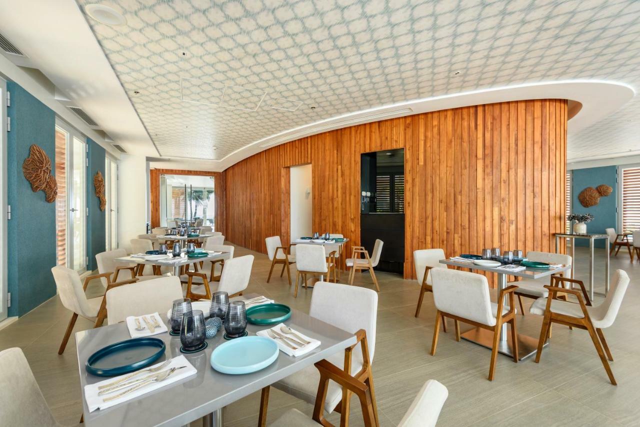 Aqua Boracay Hotel Balabag  Bagian luar foto The restaurant
